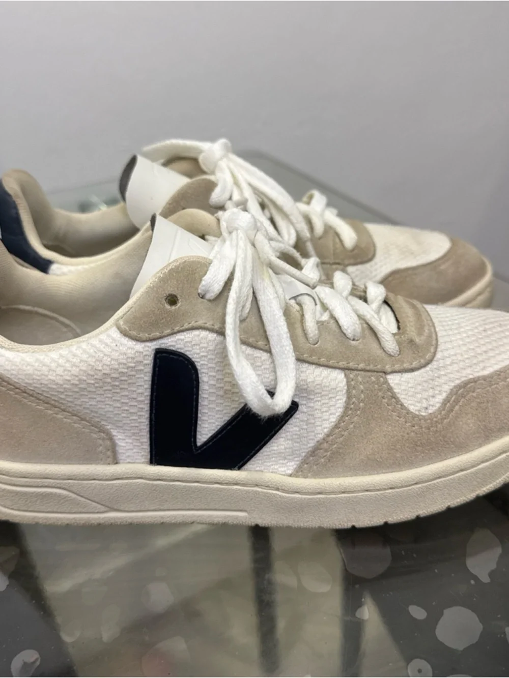 Veja Kids Sneakers in Beige, White and Navy